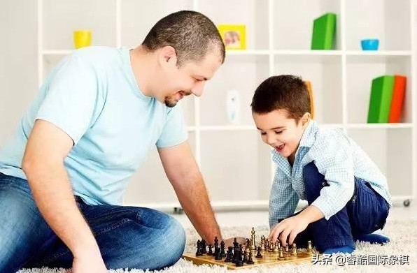 国际象棋摆法（国际象棋摆法视频教程）