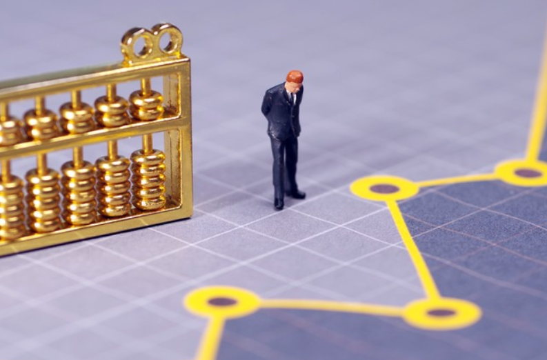 山海杨阳：黄金维持多头强势，周期属于慢牛走势！