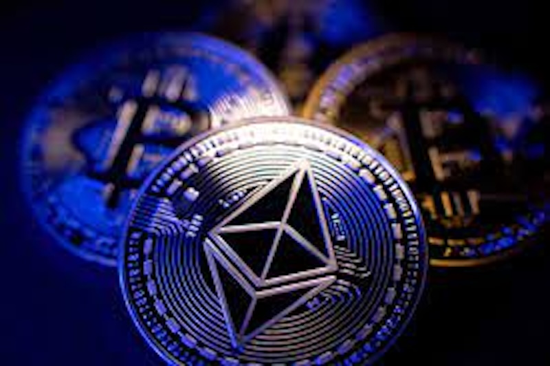 鲸鱼大额转账：6新地址接收95,789 ETH，价值约4.27亿美元