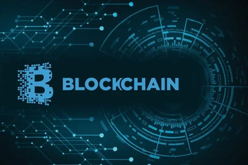 区块链技术如何解决去中心化与透明度不足的问题