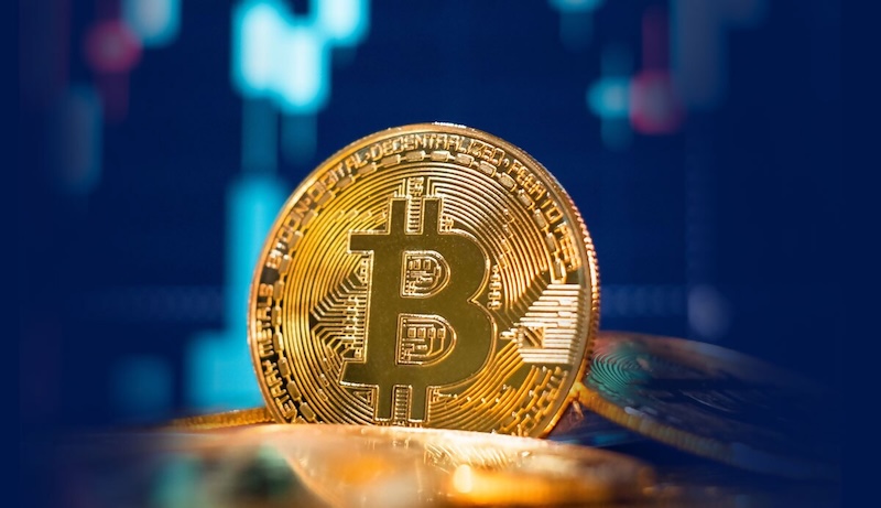 比特币站稳11.1万，MYX暴涨260%领跑，WLD跟涨57%，FORM跌破历史低点
