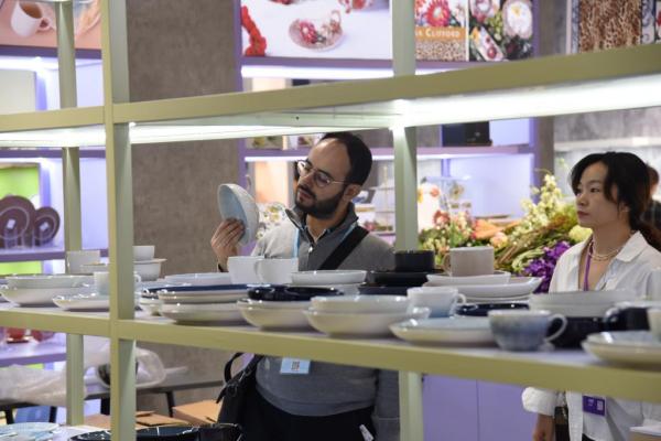 关键指标创新高！广交会透出外贸新气象